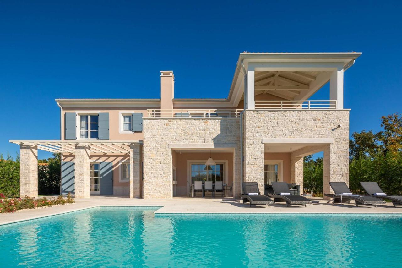 ברטוניגלה Villa Divine By Ilc מראה חיצוני תמונה