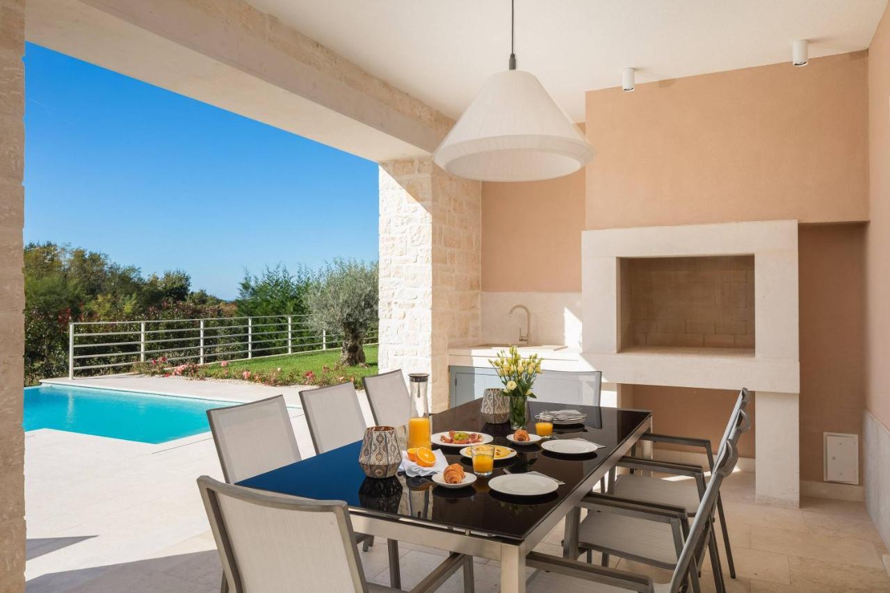 ברטוניגלה Villa Divine By Ilc מראה חיצוני תמונה