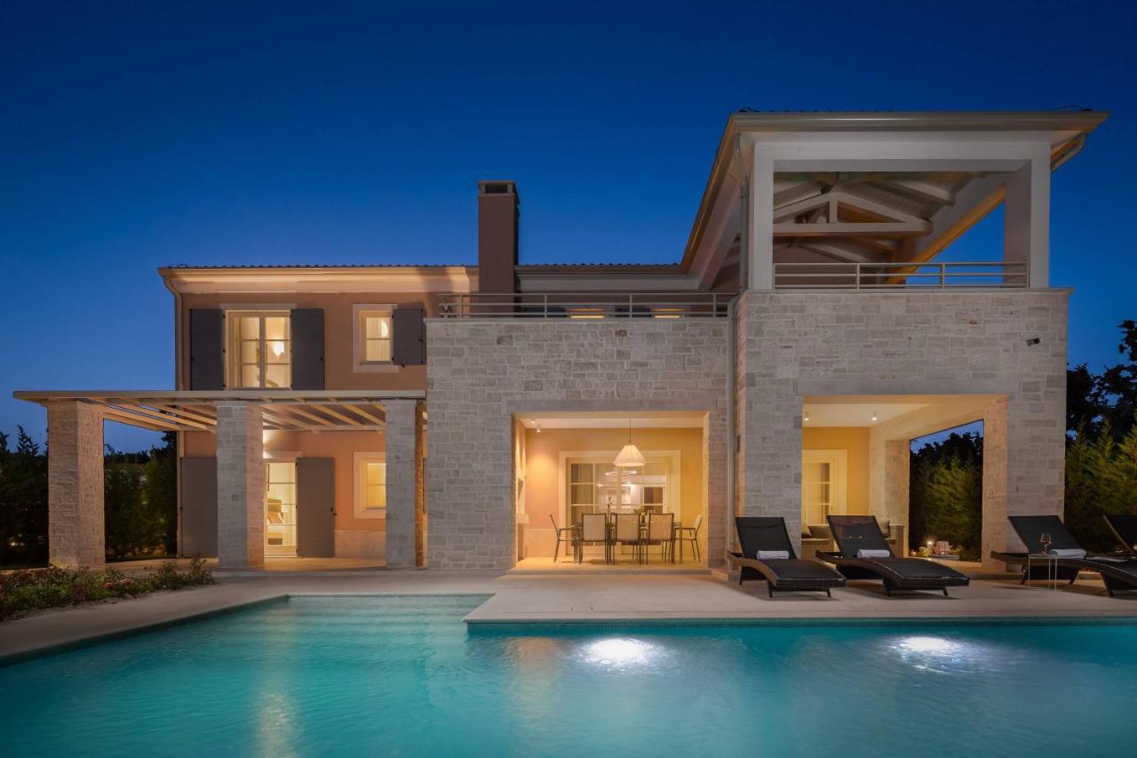ברטוניגלה Villa Divine By Ilc מראה חיצוני תמונה